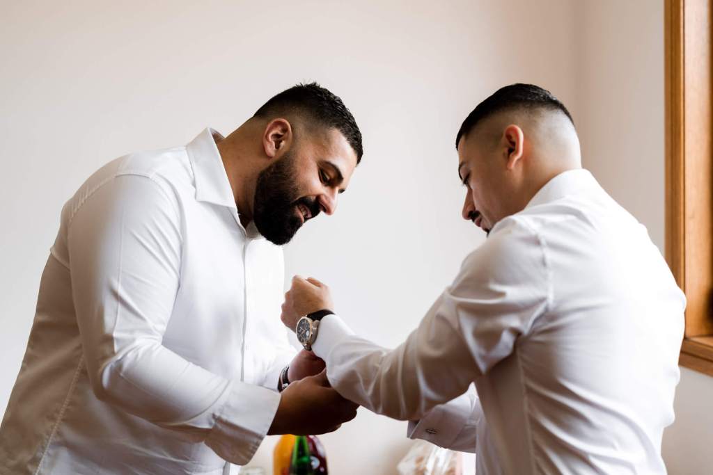 SYDNEY-WEDDING-PHOTOGRAPHER-ANELLOWEDDINGS-GROOMS-HOUSE-CUFFLINKS