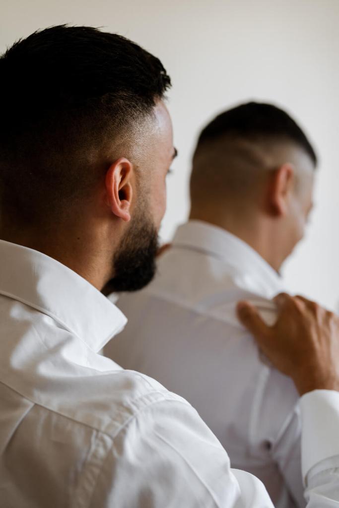 SYDNEY-WEDDING-PHOTOGRAPHER-ANELLOWEDDINGS-GROOMS-HOUSE-CUFFLINKS