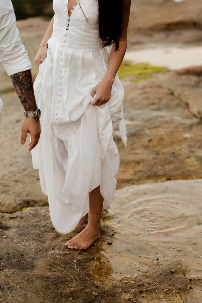 TAMARAMA-BEACH-BONDI-SYDNEY-ANELLOWEDDINGS-PRE-WEDDING-SHOOT-ROCKS