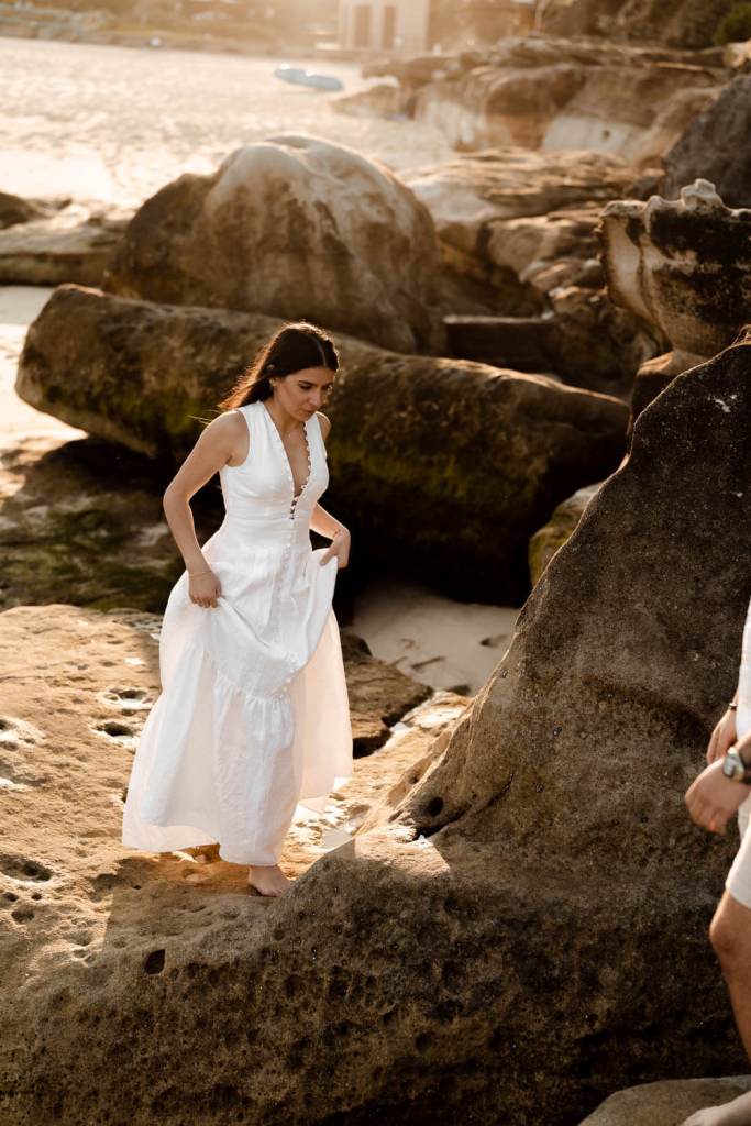 TAMARAMA-BEACH-BONDI-SYDNEY-ANELLOWEDDINGS-PRE-WEDDING-SHOOT-ROCKS