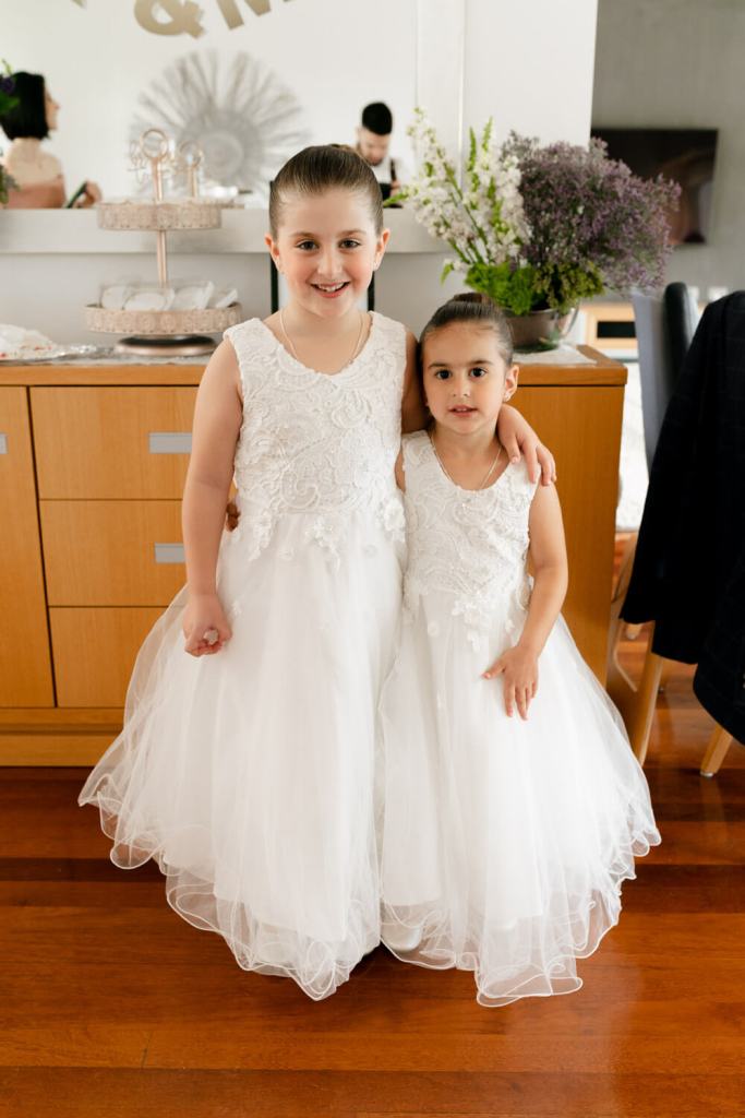 SYDNEY-WEDDING-PHOTOGRAPHER-ANELLOWEDDINGS-FLOWER-GIRLS