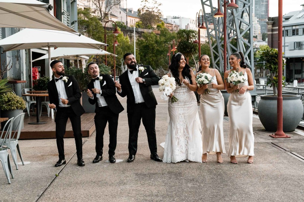 VIEW-BY-SYDNEY-PIER-ONE-WEDDING-PHOTOGRAPHER-ANELLOWEDDINGS-BRIDAL-PARTY-DANCE-FUN