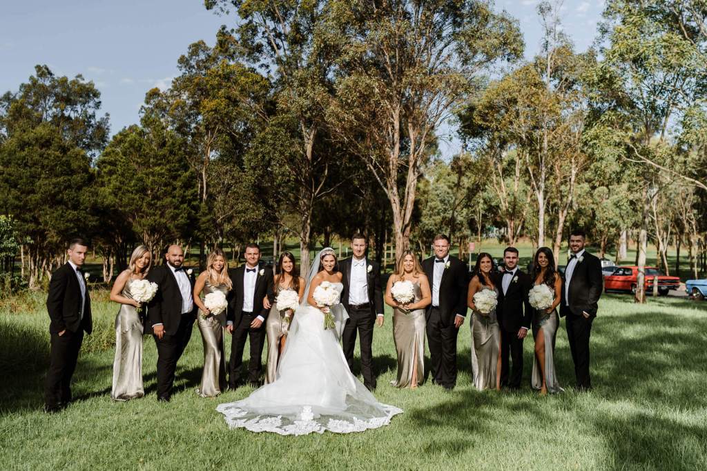 WESTERN-SYDNEY-PARKLANDS-THE-DAIRY-ABBOTSBURY-SYDNEY-PHOTOGRAPHERS-ANELLOWEDDINGS-WALKING-BRIDAL-PARTY