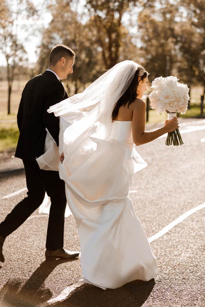 WESTERN-SYDNEY-PARKLANDS-THE-DAIRY-ABBOTSBURY-SYDNEY-PHOTOGRAPHERS-ANELLOWEDDINGS-BRIDAL-TIMELESS-BRIDES