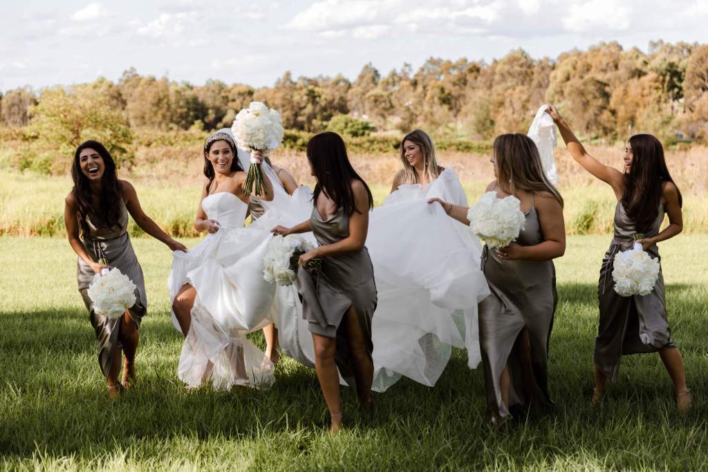 WESTERN-SYDNEY-PARKLANDS-THE-DAIRY-ABBOTSBURY-SYDNEY-PHOTOGRAPHERS-ANELLOWEDDINGS