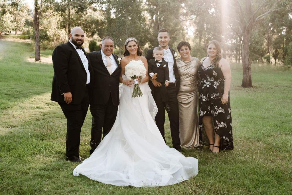 WESTERN-SYDNEY-PARKLANDS-THE-DAIRY-ABBOTSBURY-SYDNEY-PHOTOGRAPHERS-ANELLOWEDDINGS-FAMILY