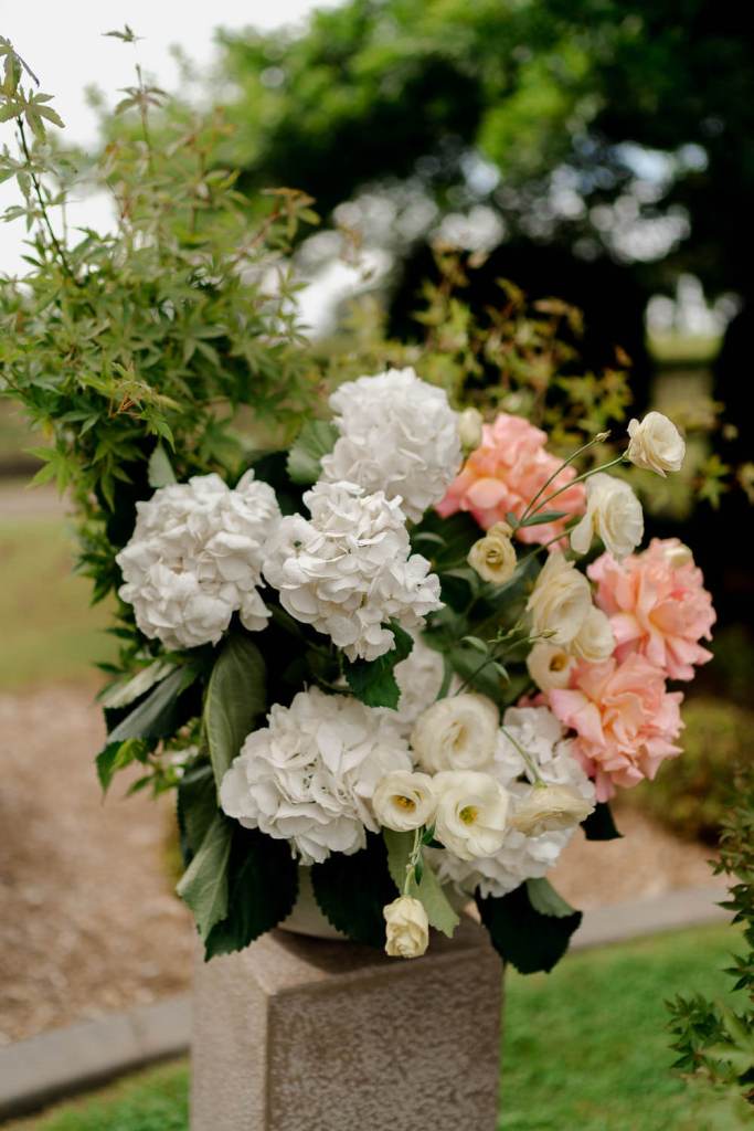The Hunted Yard wedding florals