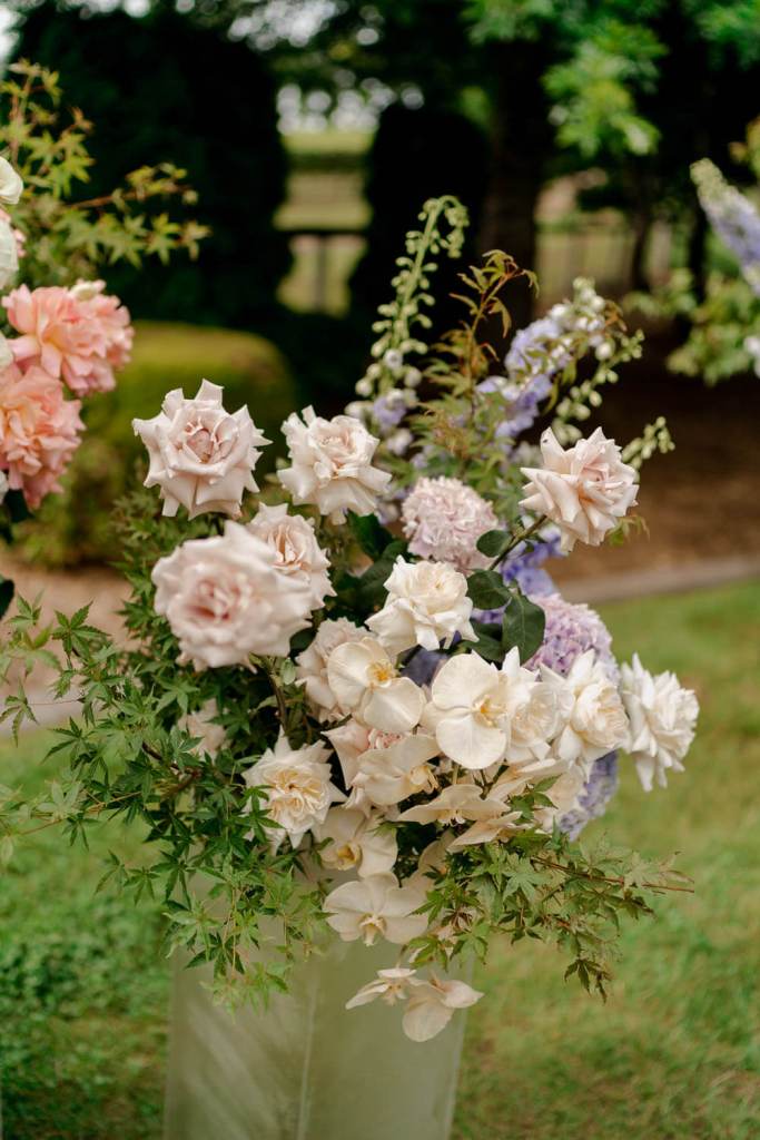 The Hunted Yard wedding florals