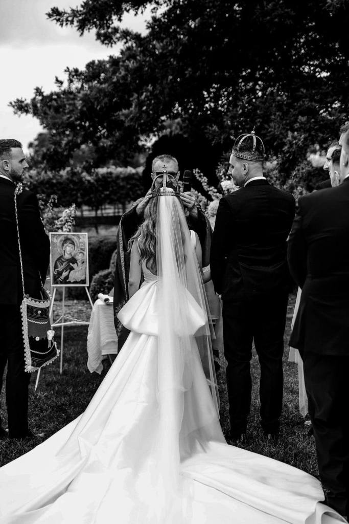 Brides back of dress black and white